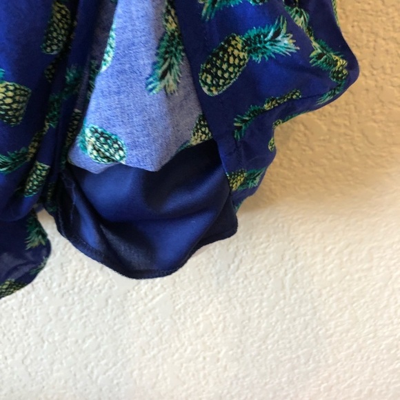 Alya pineapple shorts blue fabric shorts small - Picture 7 of 7